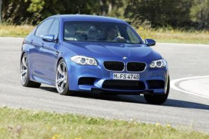  BMW    M5