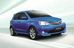  Toyota Etios   01  