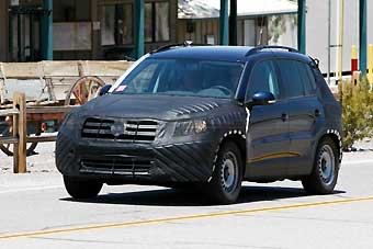 Volkswagen Tiguan 2011    ,    